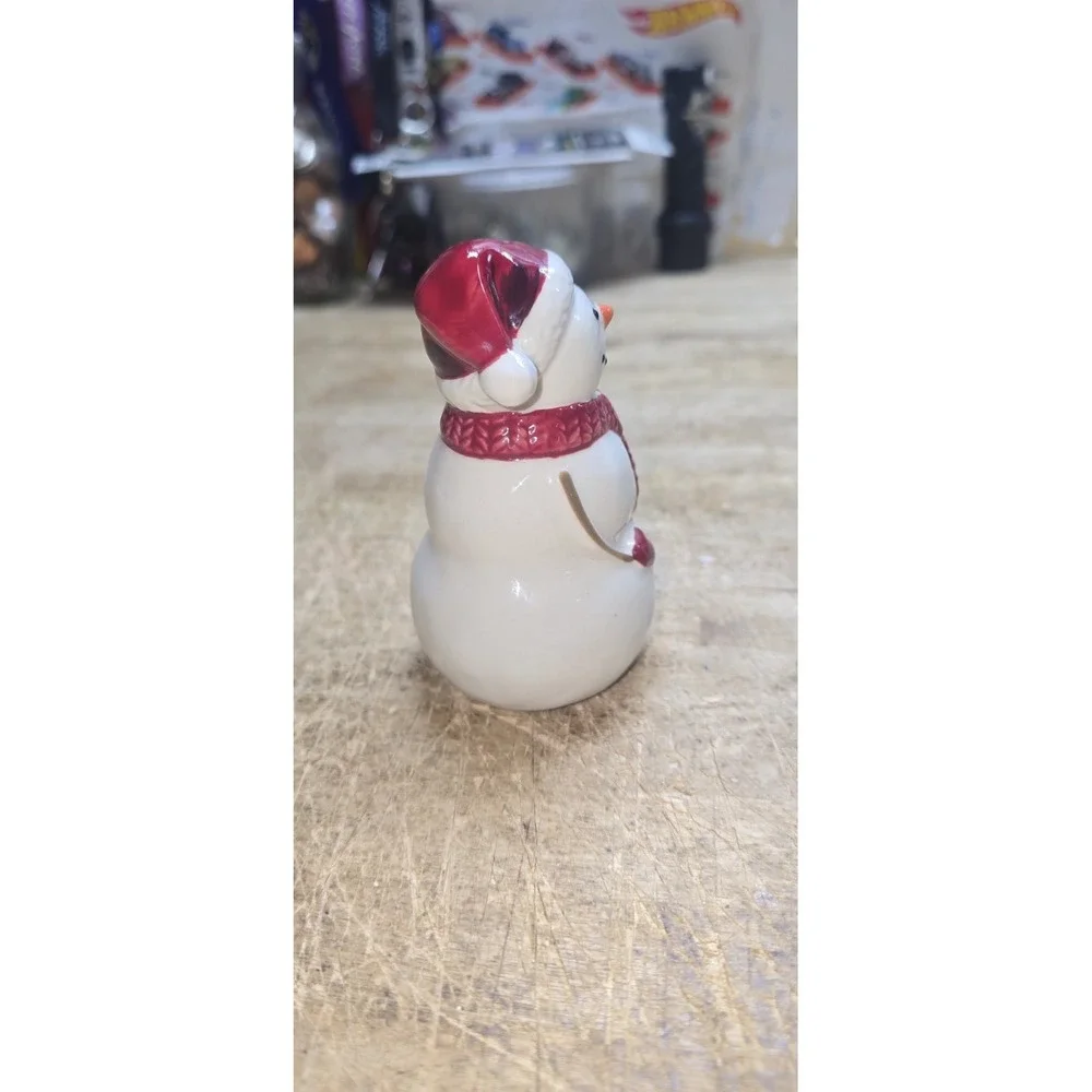 ceramic St. Nicholas Square Yuletide snowman salt shaker
